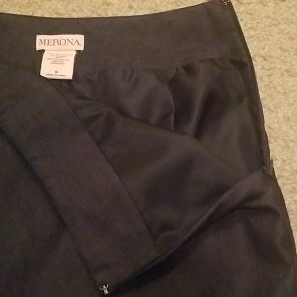 Navy blue pencil skirt - Picture 3 of 5